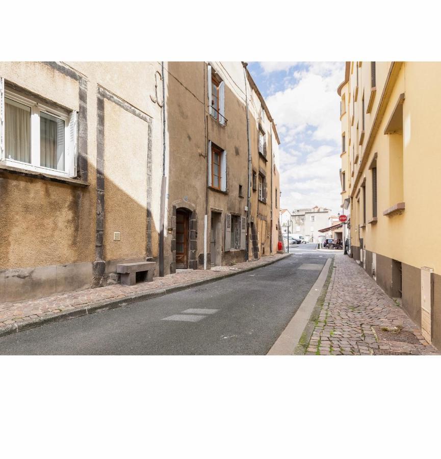 Apartamento Location F1 Neuf Centre Historique Riom Exterior foto